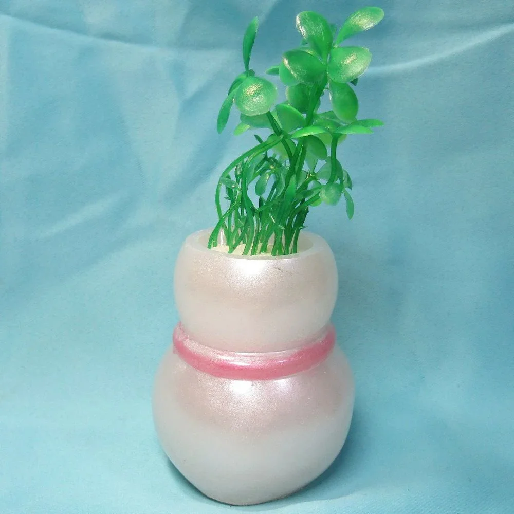 Aquarium Decoration - Frosty Snowman with Green Plant.